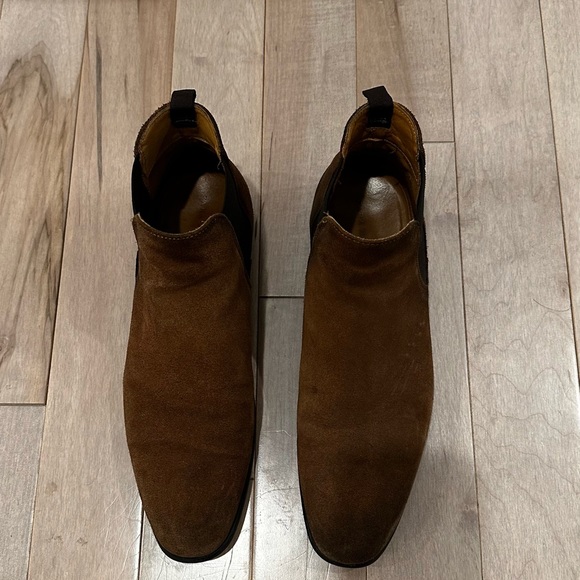 Brown Chelsea boots